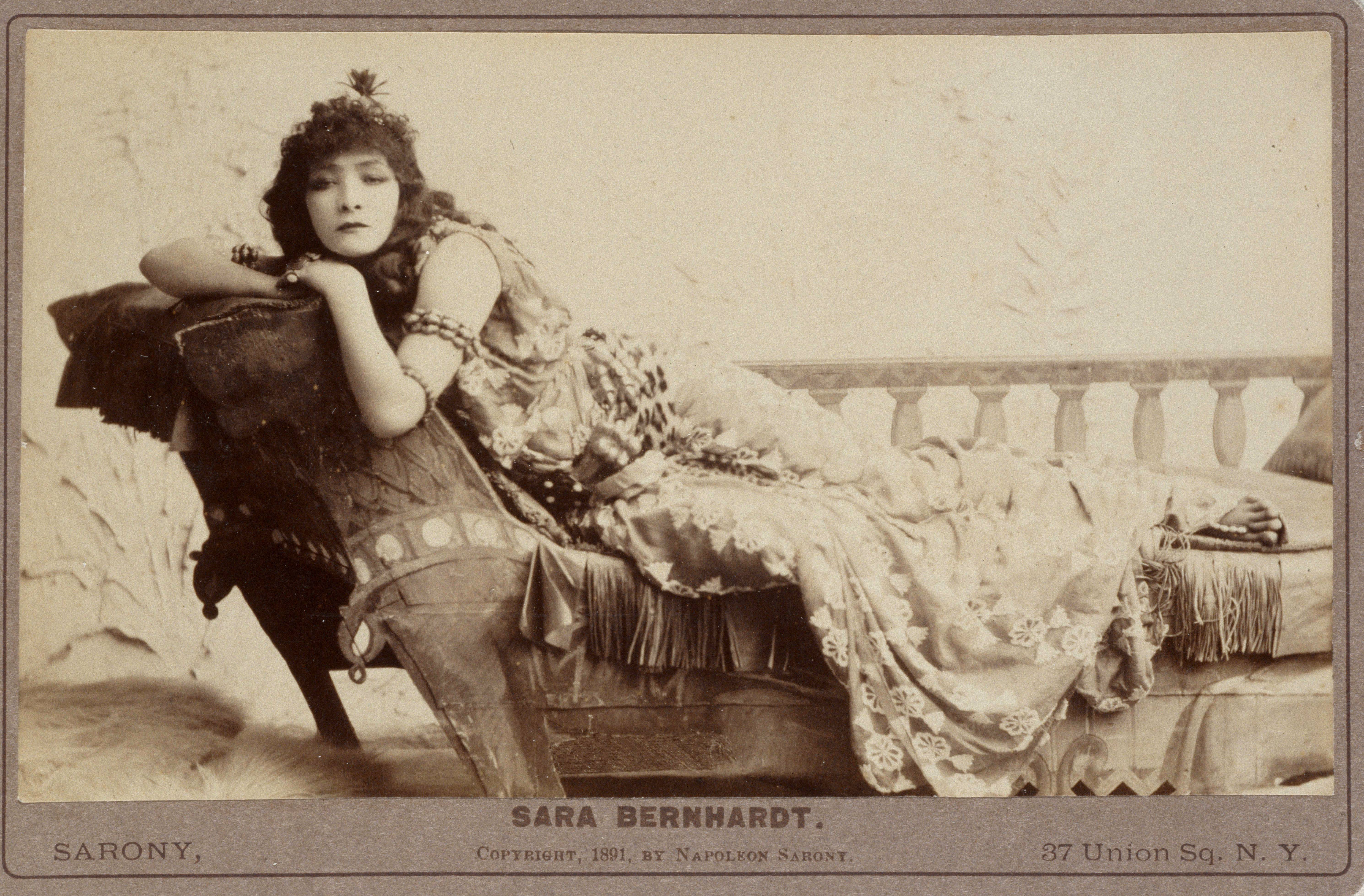 Sarah Bernhardt na exposição "Et la Femme Créa la Star"