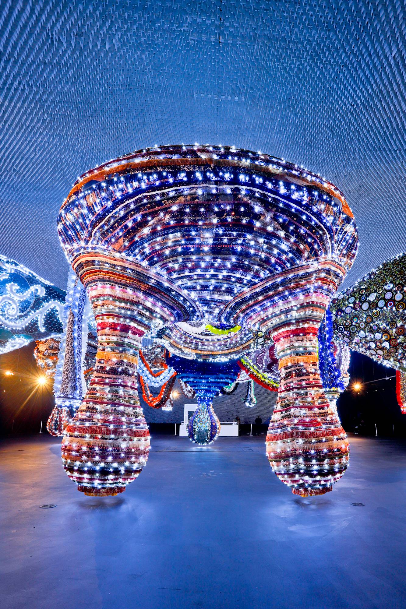 Joana Vasconcelos em exposição no Museu Oscar Niemeyer