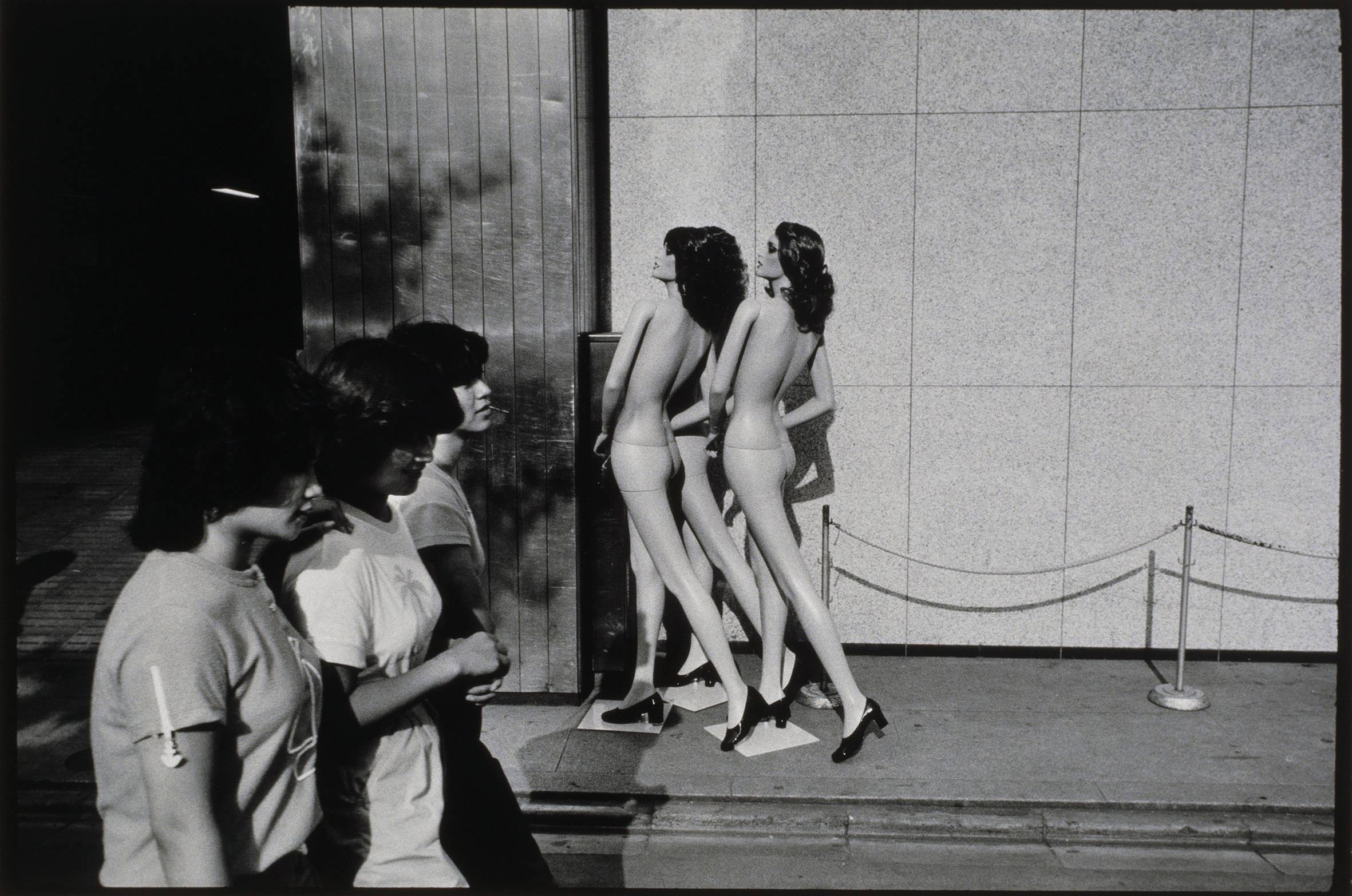 BERNARD PIERRE WOLFF, Shinjuku, Tóquio, 1981.