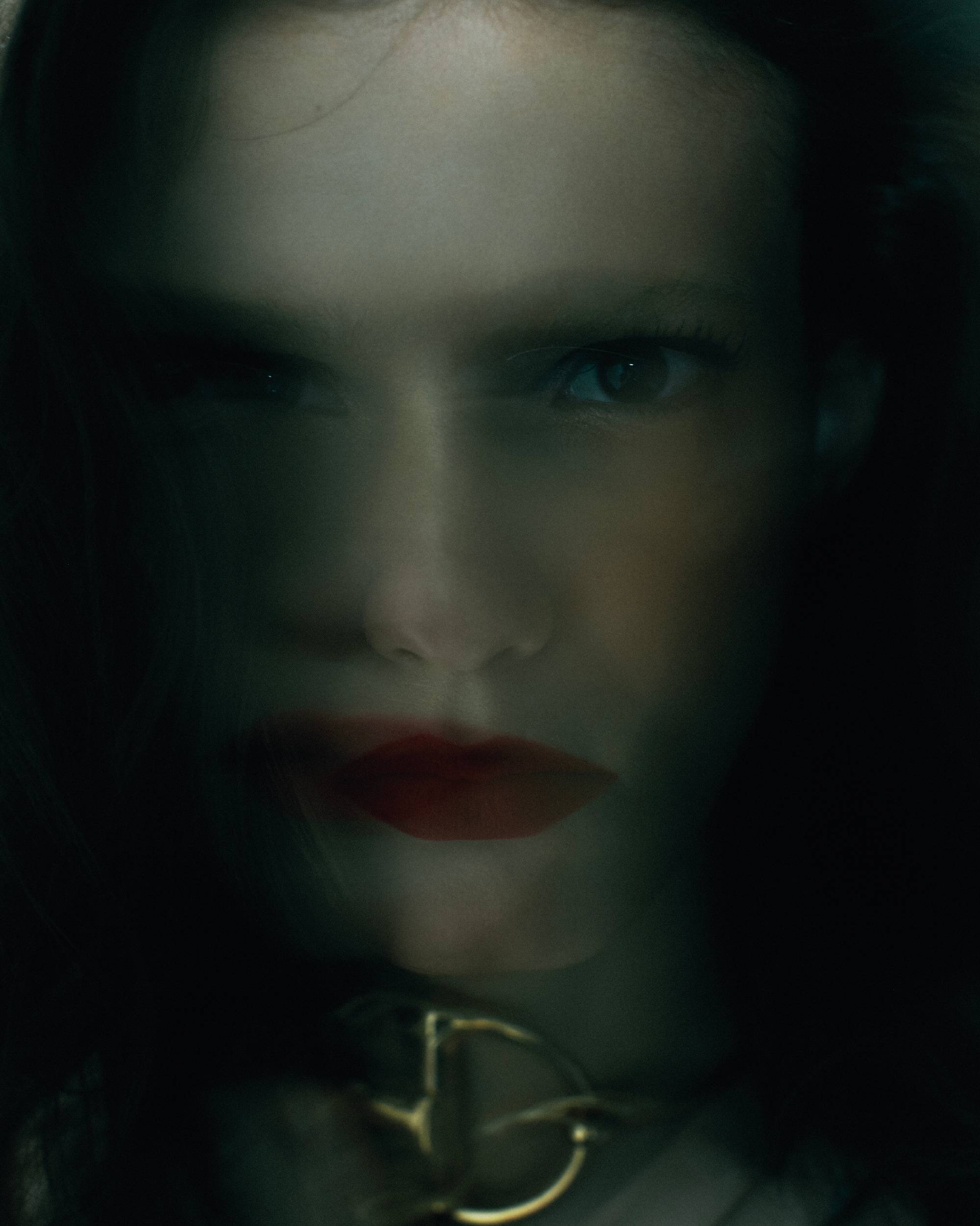 NUMÉRO BRASIL 10: VESTIR