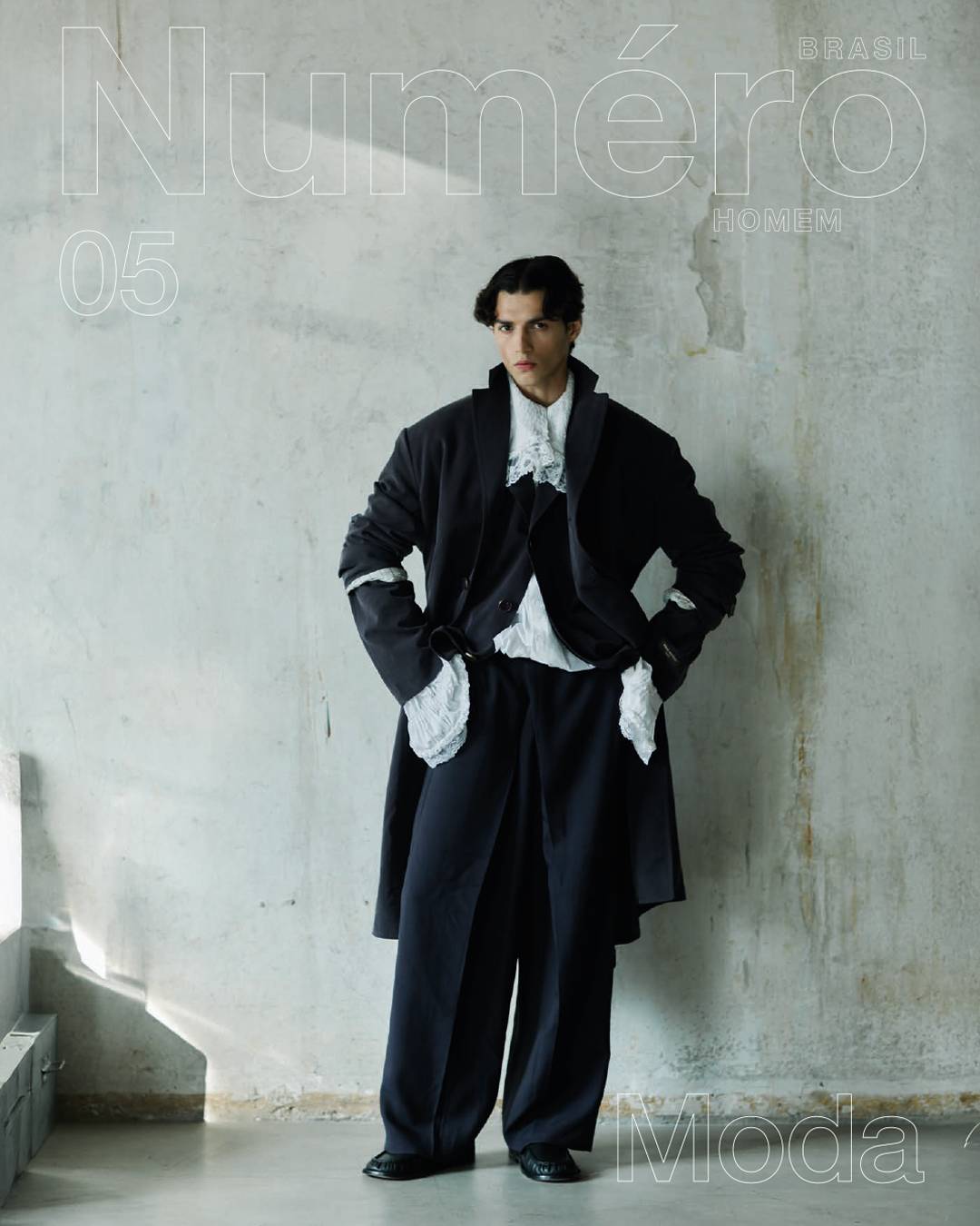 Explore as capas da Numéro Brasil Homem 05, edição MODA