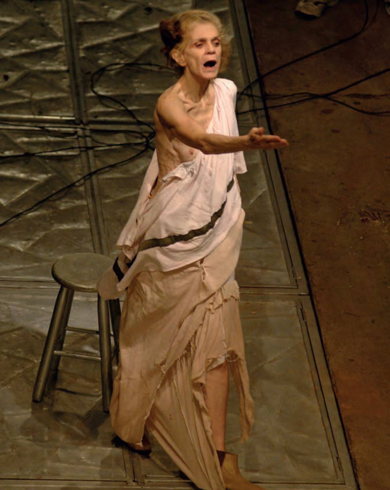 Fashion Curated: a Casa de Acervo do Teatro Oficina